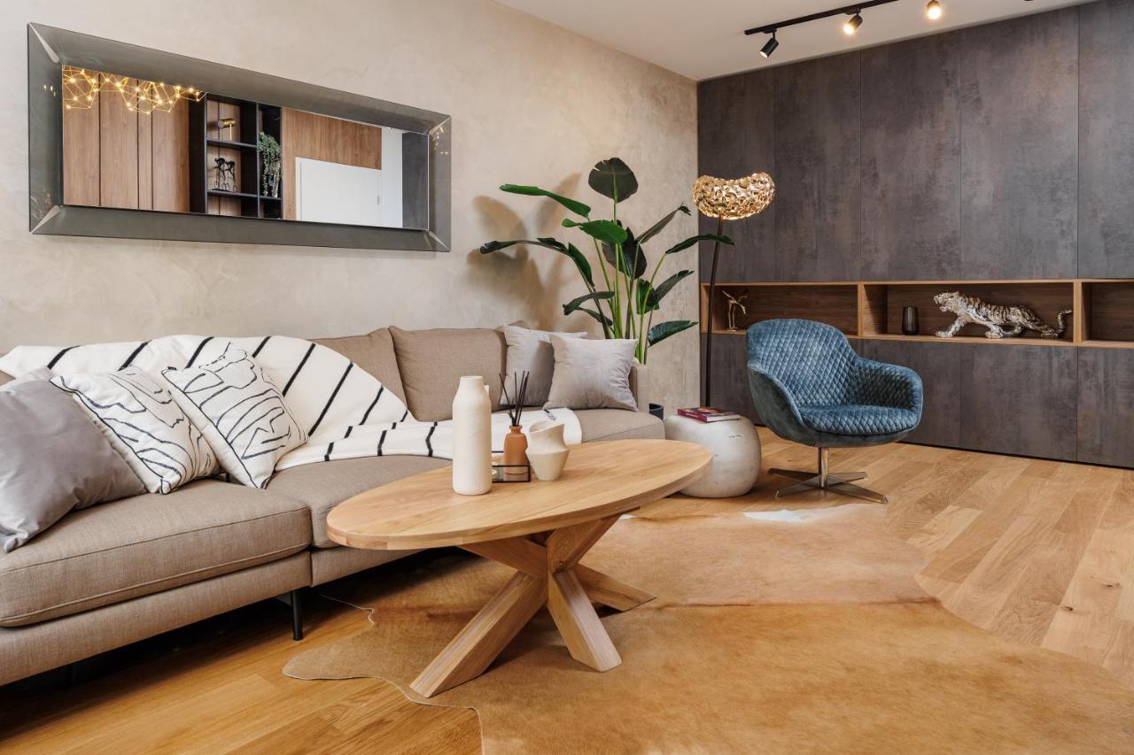 Pure Living Apartment W. Private Parking Brașov Exterior foto